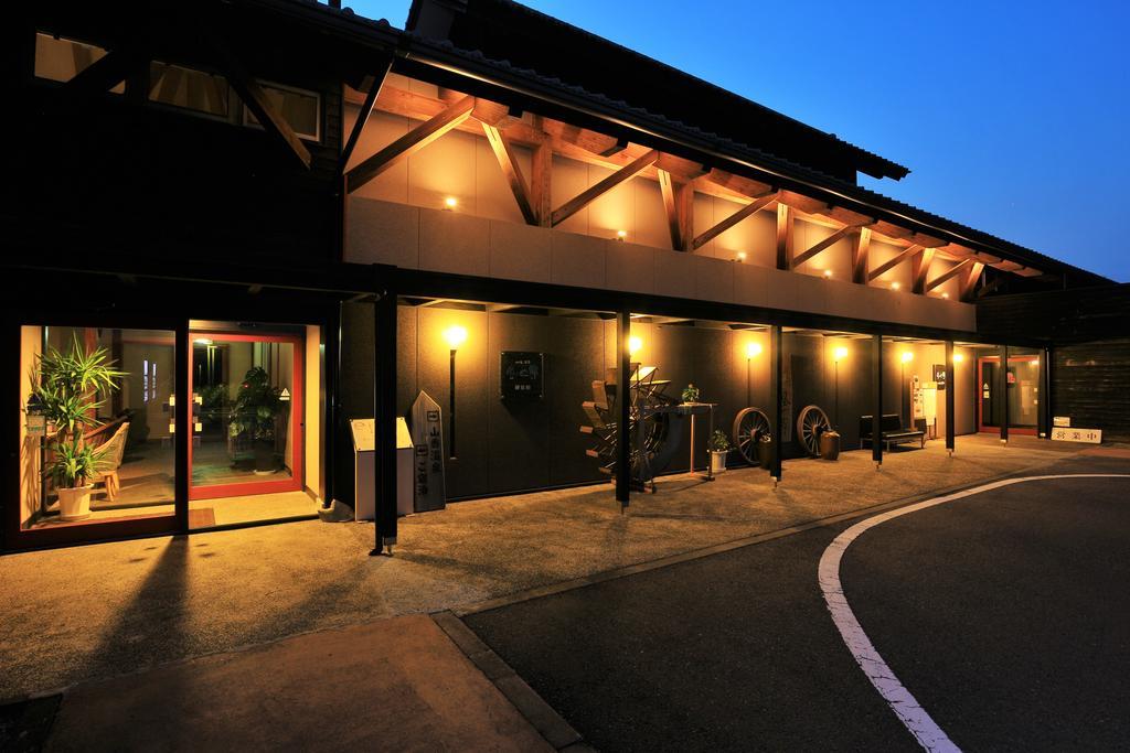 Yamaga Onsen Kazenosato Hotel Kitsuki Екстериор снимка